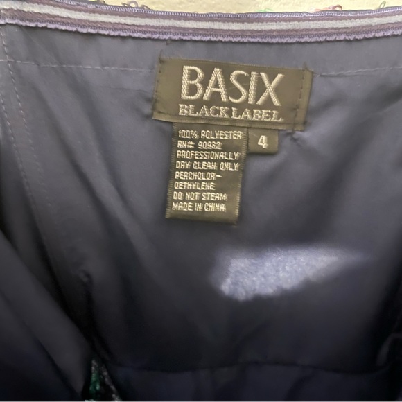 Basix Black Label Gown SZ 4 NWT!! - Picture 13 of 16